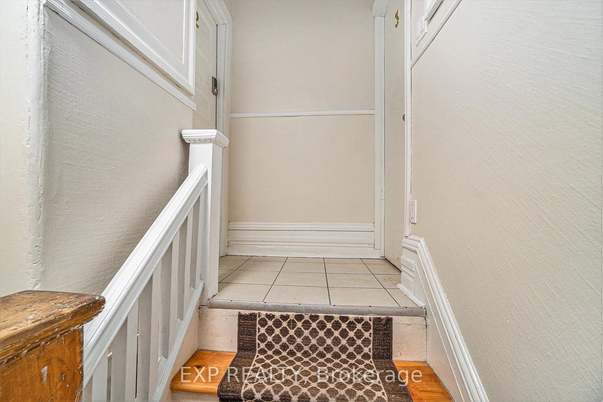 Photo 3 of Unit 2, 350 Fifth Avenue, Ottawa, Glebe — HOMEH