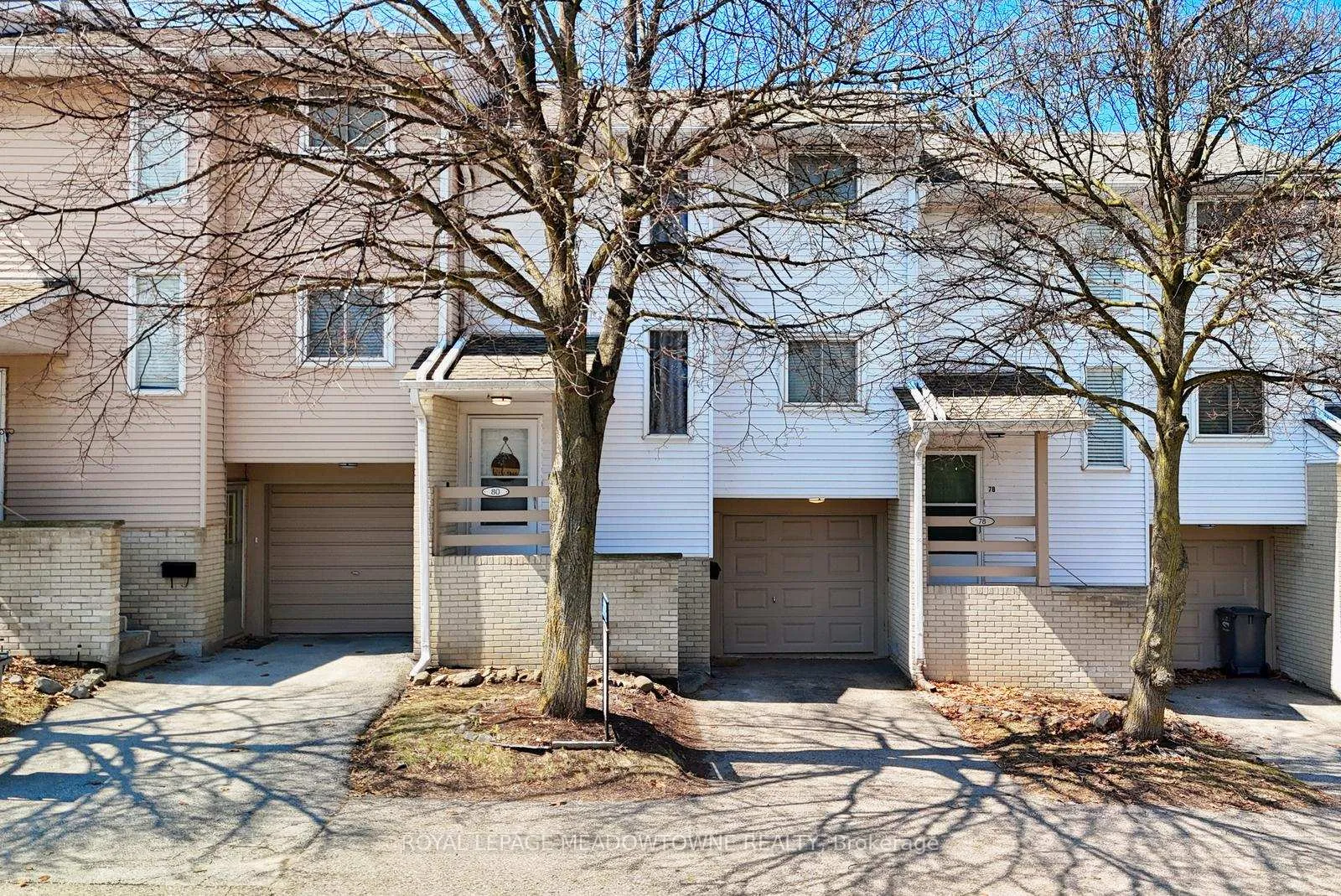 Photo 1 of Unit 74, 80 Lynden Circle, Halton Hills, Georgetown — HOMEH