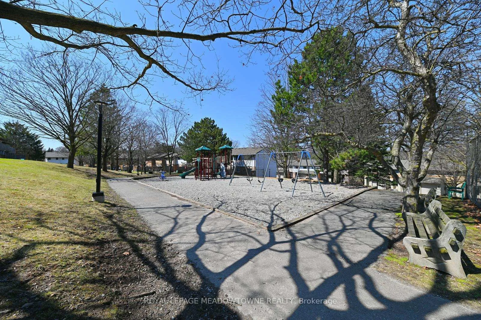 Photo 35 of Unit 74, 80 Lynden Circle, Halton Hills, Georgetown — HOMEH