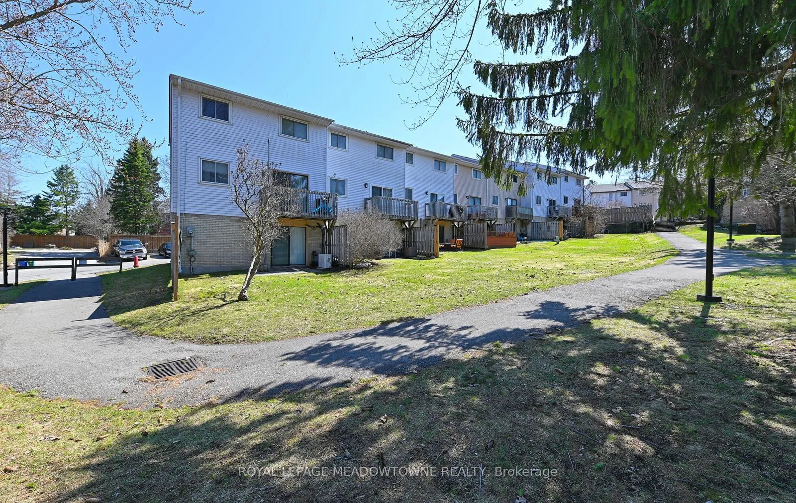 Photo 36 of Unit 74, 80 Lynden Circle, Halton Hills, Georgetown — HOMEH