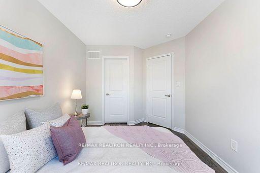 Photo 17 of 15 Stocks Lane, Aurora, Rural Aurora — HOMEH