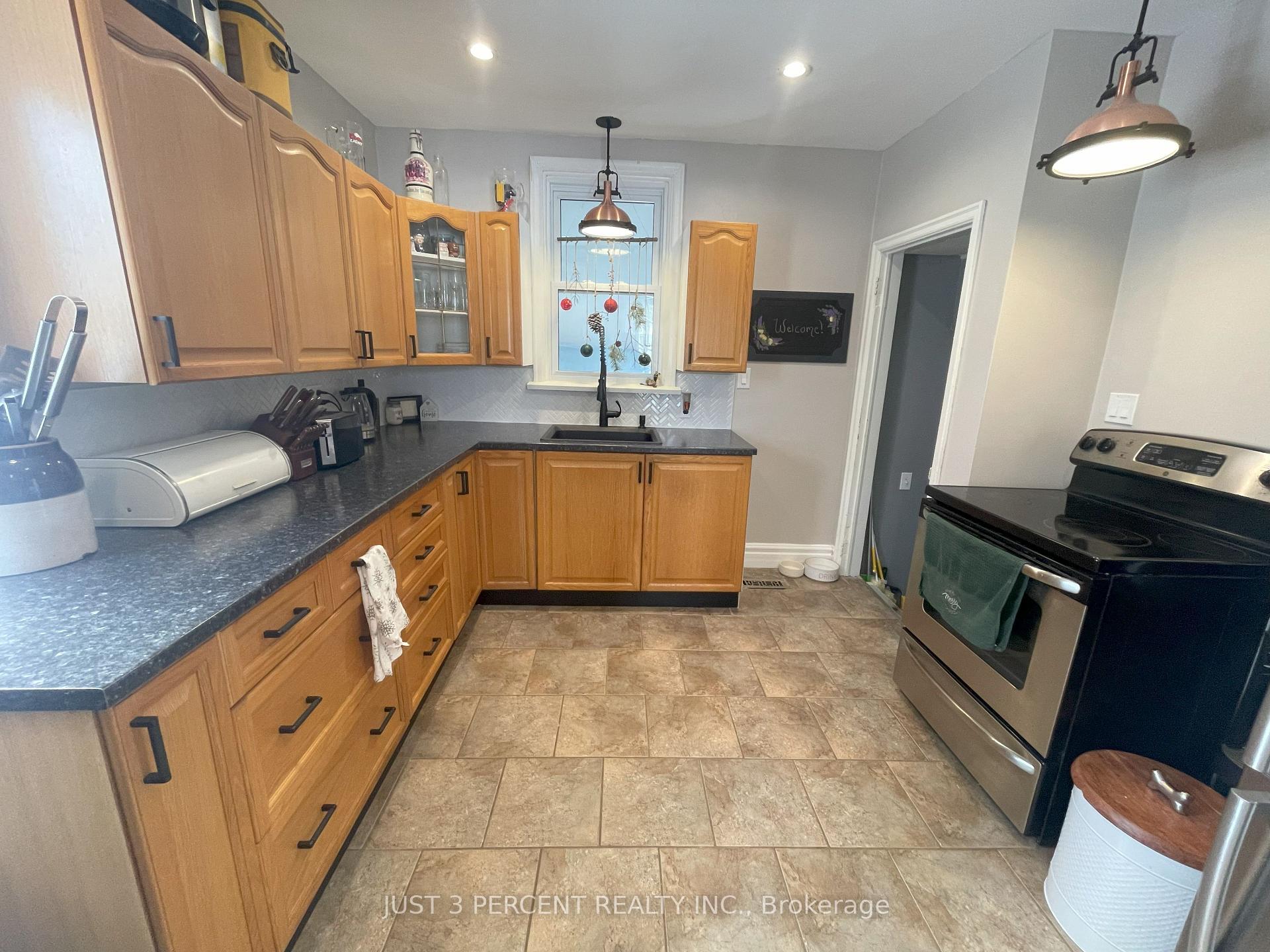 Photo 8 of 2714 Television Road, Douro-Dummer — HOMEH