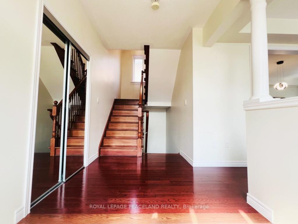 Photo 11 of 24 Hazelton Avenue, Hamilton, Sheldon — HOMEH