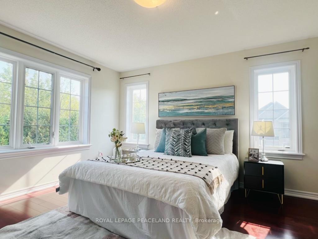 Photo 16 of 24 Hazelton Avenue, Hamilton, Sheldon — HOMEH