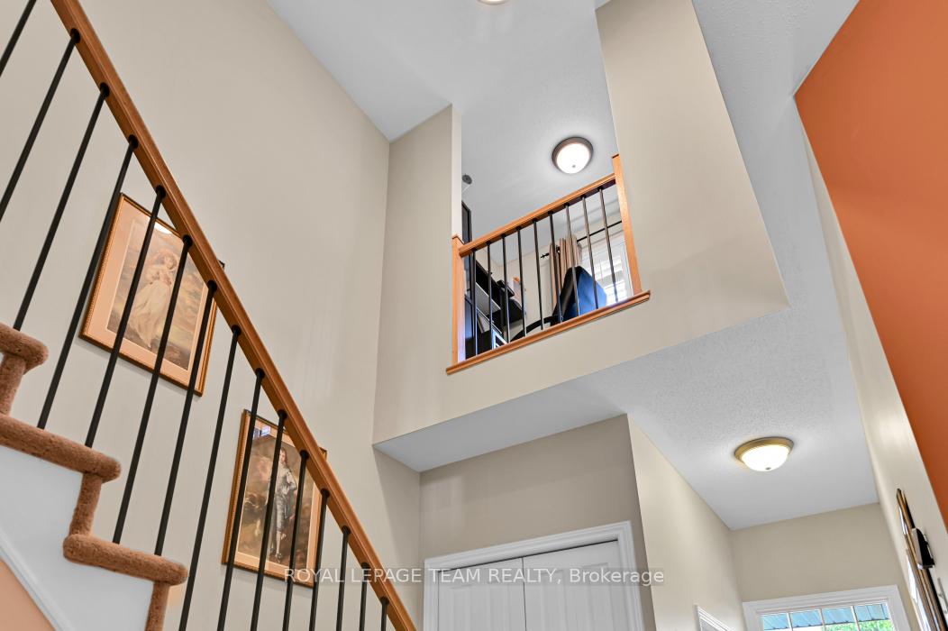 Photo 9 of 135 Jersey Tea Circle, Ottawa, Riverside South/Gloucester Glen — HOMEH