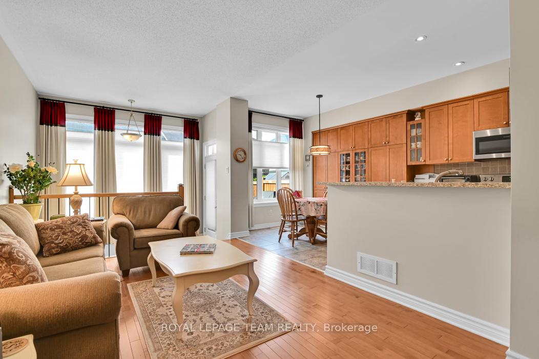 Photo 12 of 135 Jersey Tea Circle, Ottawa, Riverside South/Gloucester Glen — HOMEH
