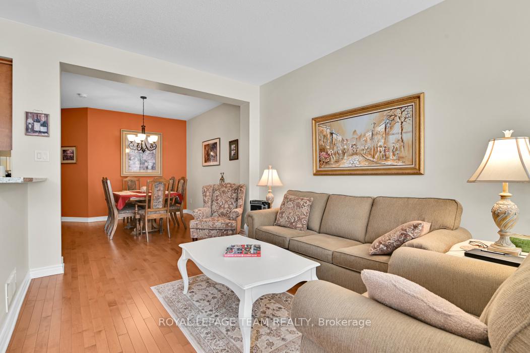Photo 13 of 135 Jersey Tea Circle, Ottawa, Riverside South/Gloucester Glen — HOMEH