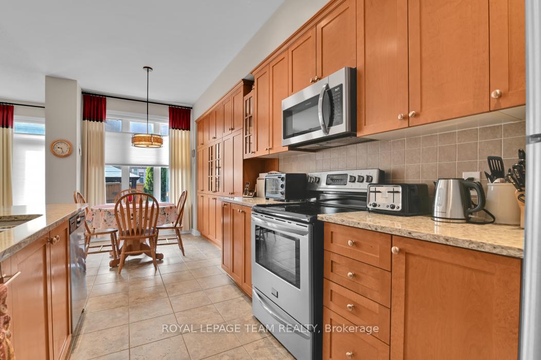 Photo 18 of 135 Jersey Tea Circle, Ottawa, Riverside South/Gloucester Glen — HOMEH