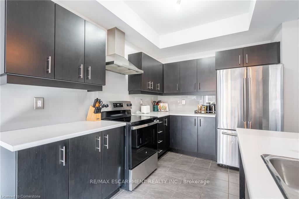 Photo 8 of 135 Kinsman Drive, Hamilton, Binbrook — HOMEH