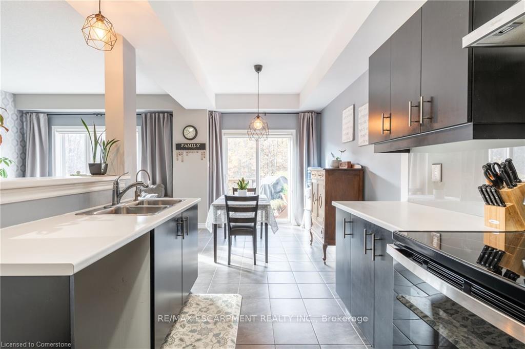 Photo 9 of 135 Kinsman Drive, Hamilton, Binbrook — HOMEH