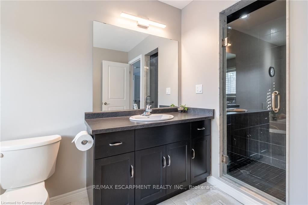 Photo 19 of 135 Kinsman Drive, Hamilton, Binbrook — HOMEH