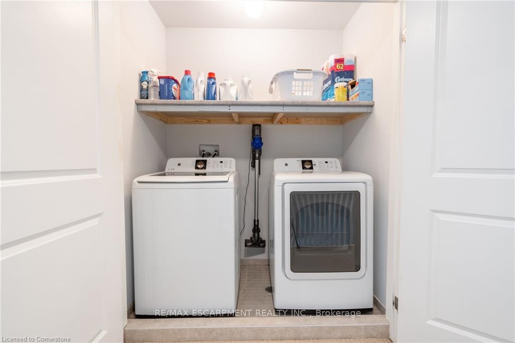 Photo 26 of 135 Kinsman Drive, Hamilton, Binbrook — HOMEH