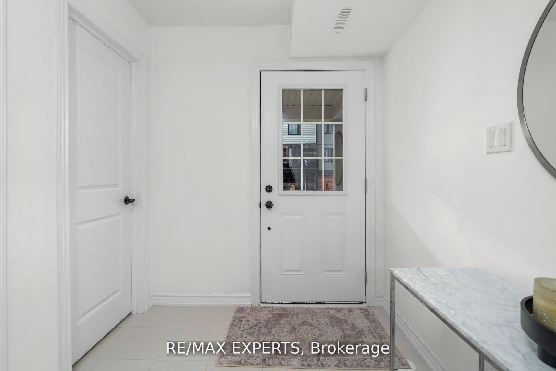 Photo 5 of 16 Silo Mews, Barrie, Rural Barrie Southeast — HOMEH