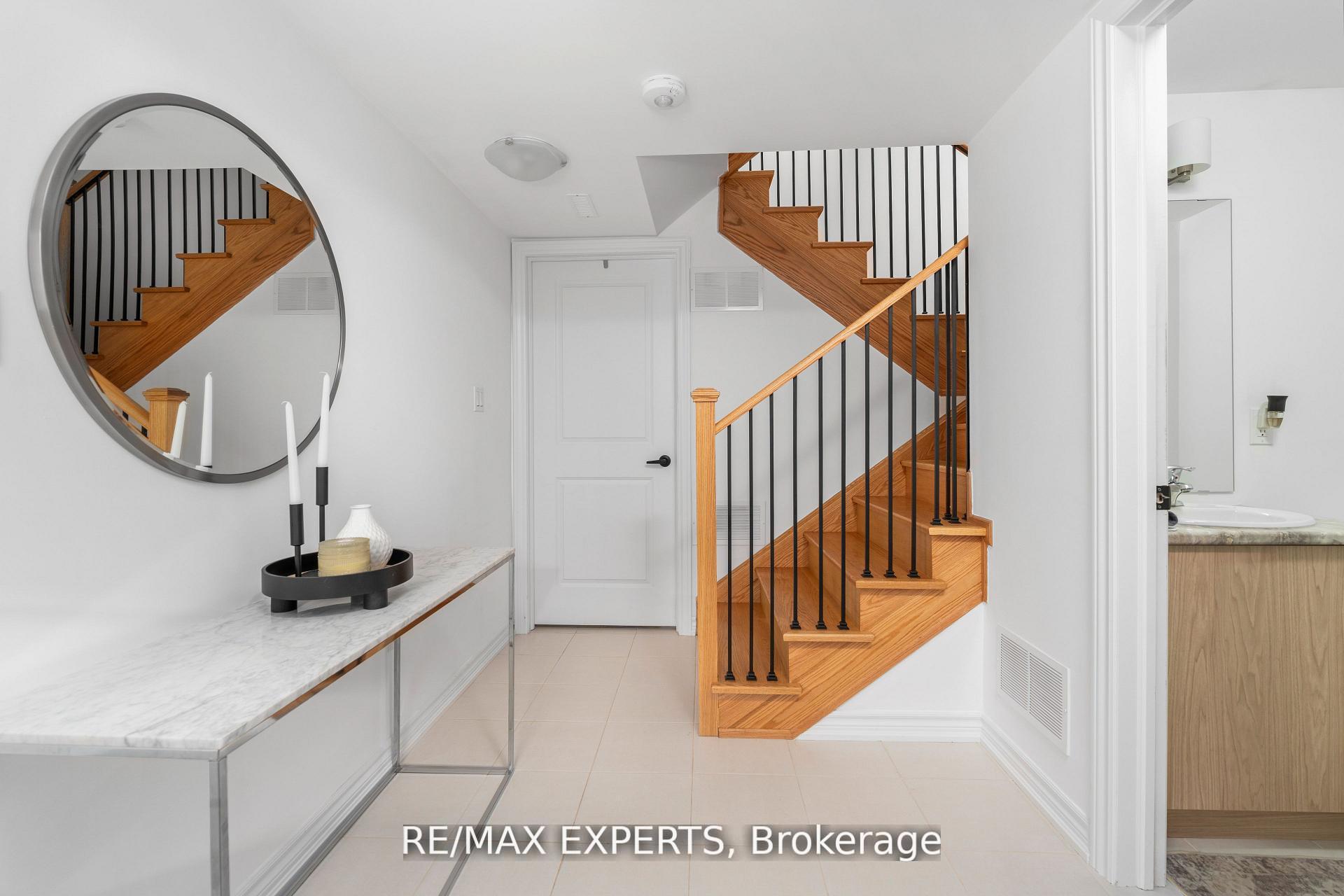 Photo 6 of 16 Silo Mews, Barrie, Rural Barrie Southeast — HOMEH