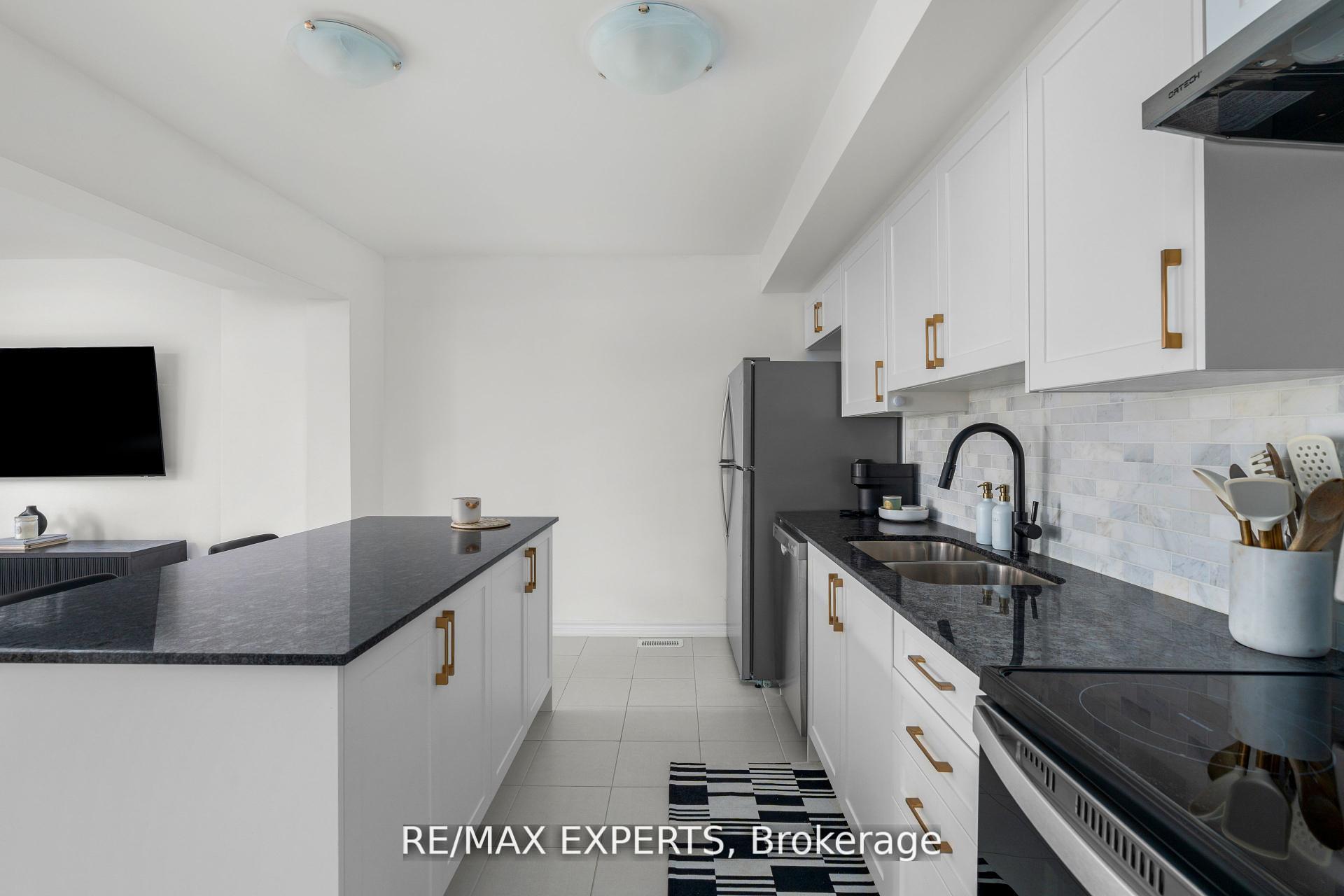Photo 15 of 16 Silo Mews, Barrie, Rural Barrie Southeast — HOMEH