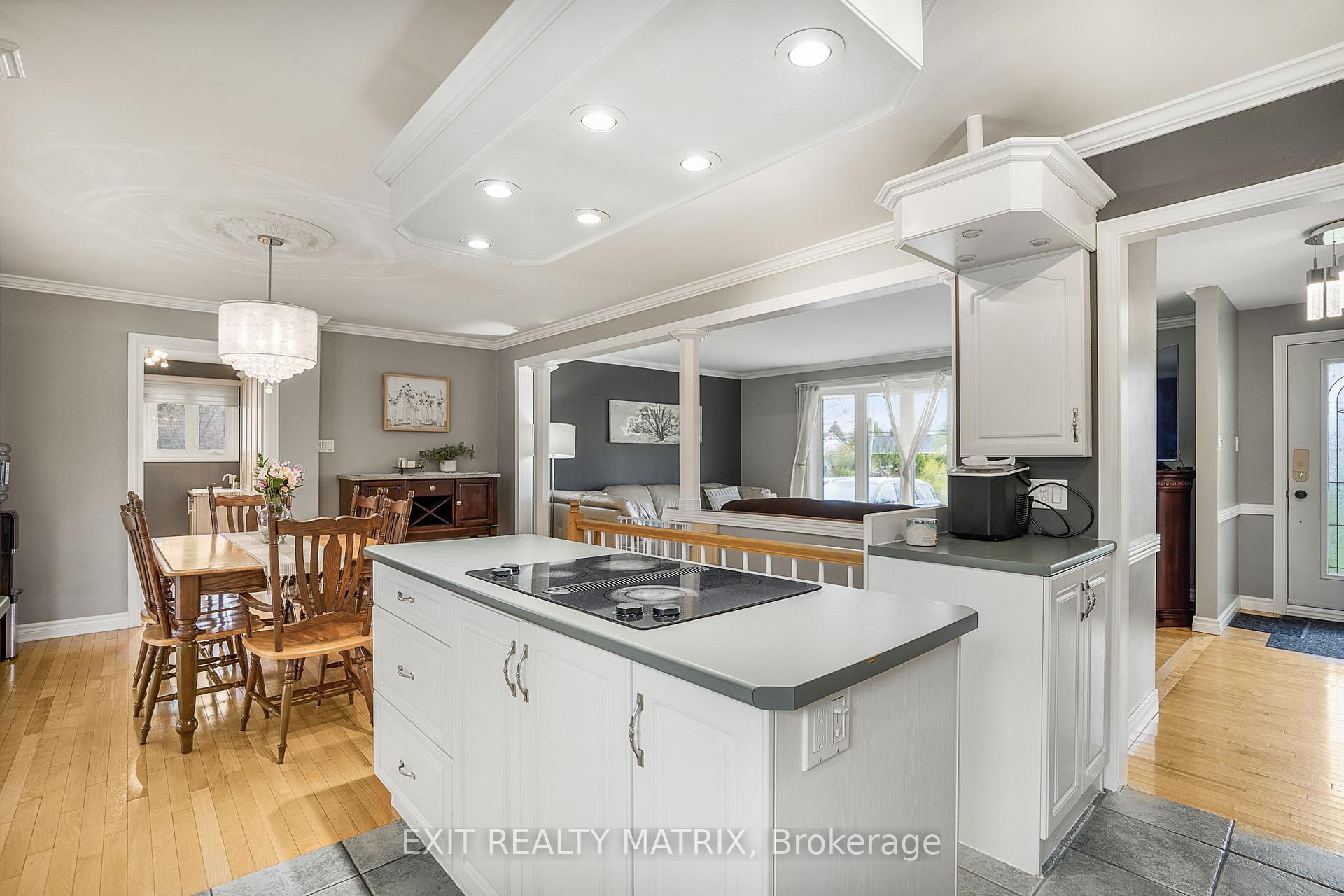 Photo 19 of 31 Front Road, Champlain, L'Orignal — HOMEH