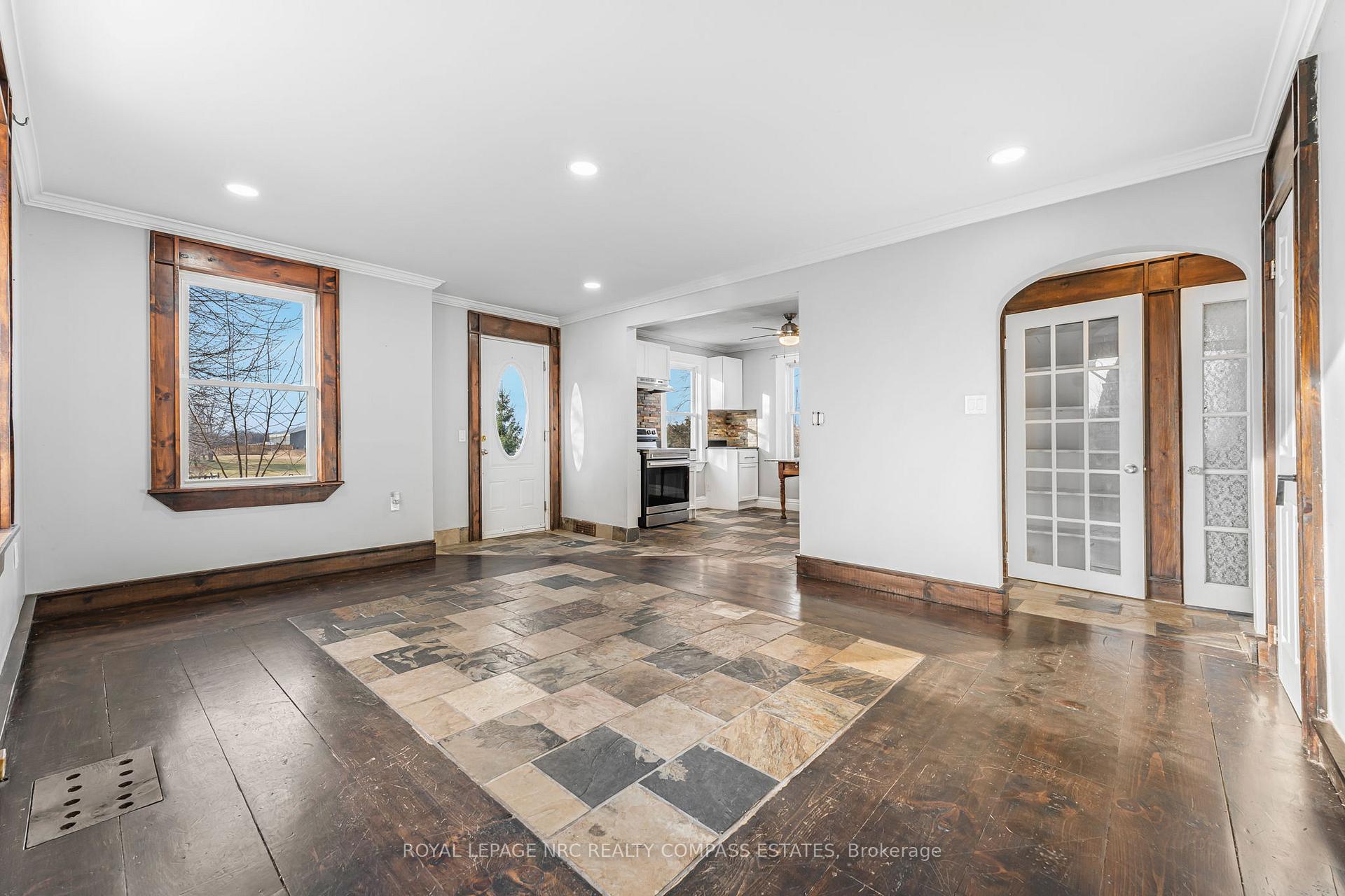 Photo 2 of 97 Smith Road, Hamilton, Rural Stoney Creek — HOMEH