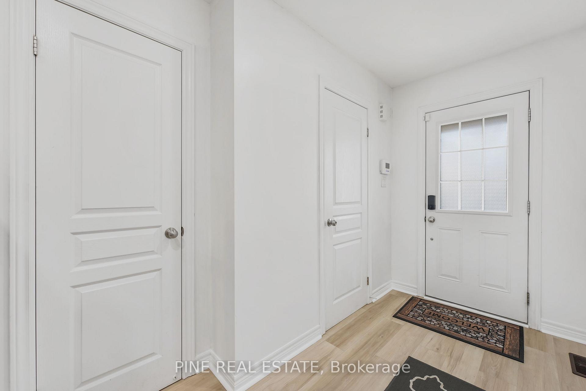 Photo 23 of 45 Waterbridge Street, Hamilton, Stoney Creek Mountain — HOMEH
