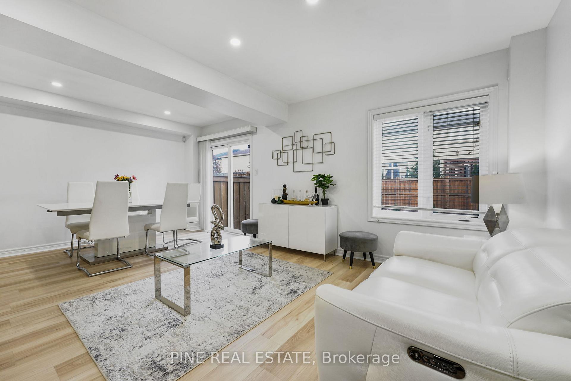 Photo 39 of 45 Waterbridge Street, Hamilton, Stoney Creek Mountain — HOMEH