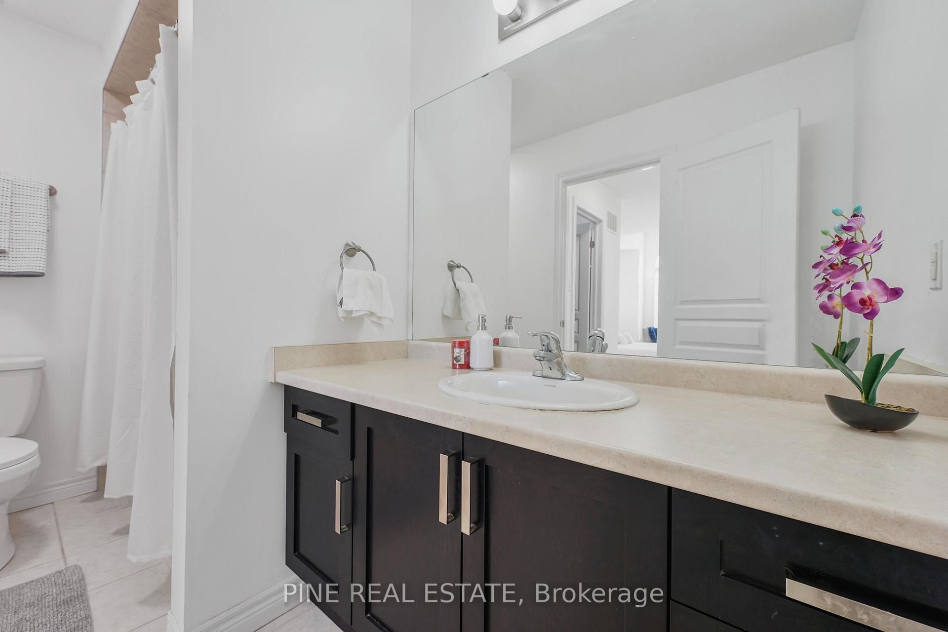 Photo 65 of 45 Waterbridge Street, Hamilton, Stoney Creek Mountain — HOMEH