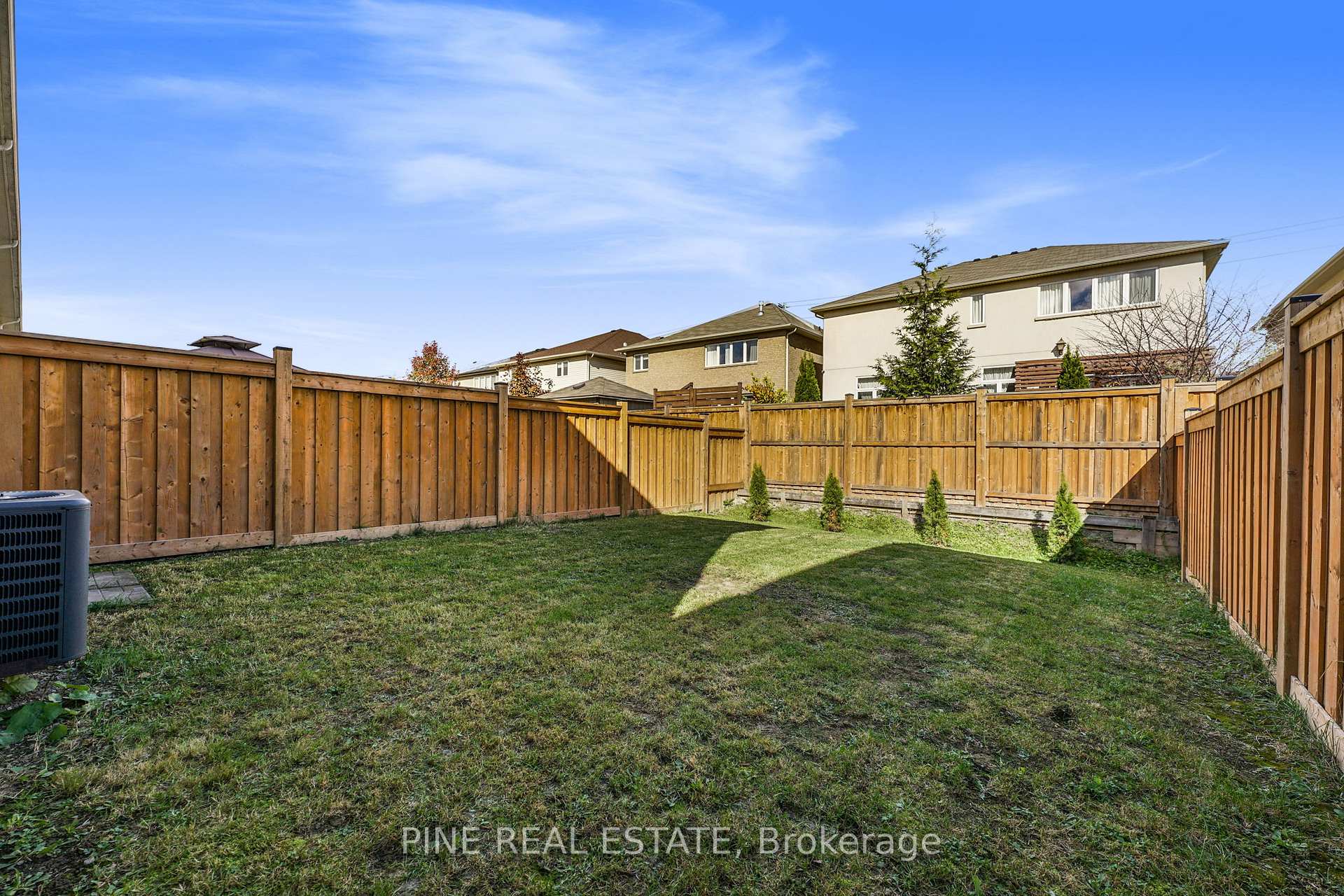 Photo 72 of 45 Waterbridge Street, Hamilton, Stoney Creek Mountain — HOMEH