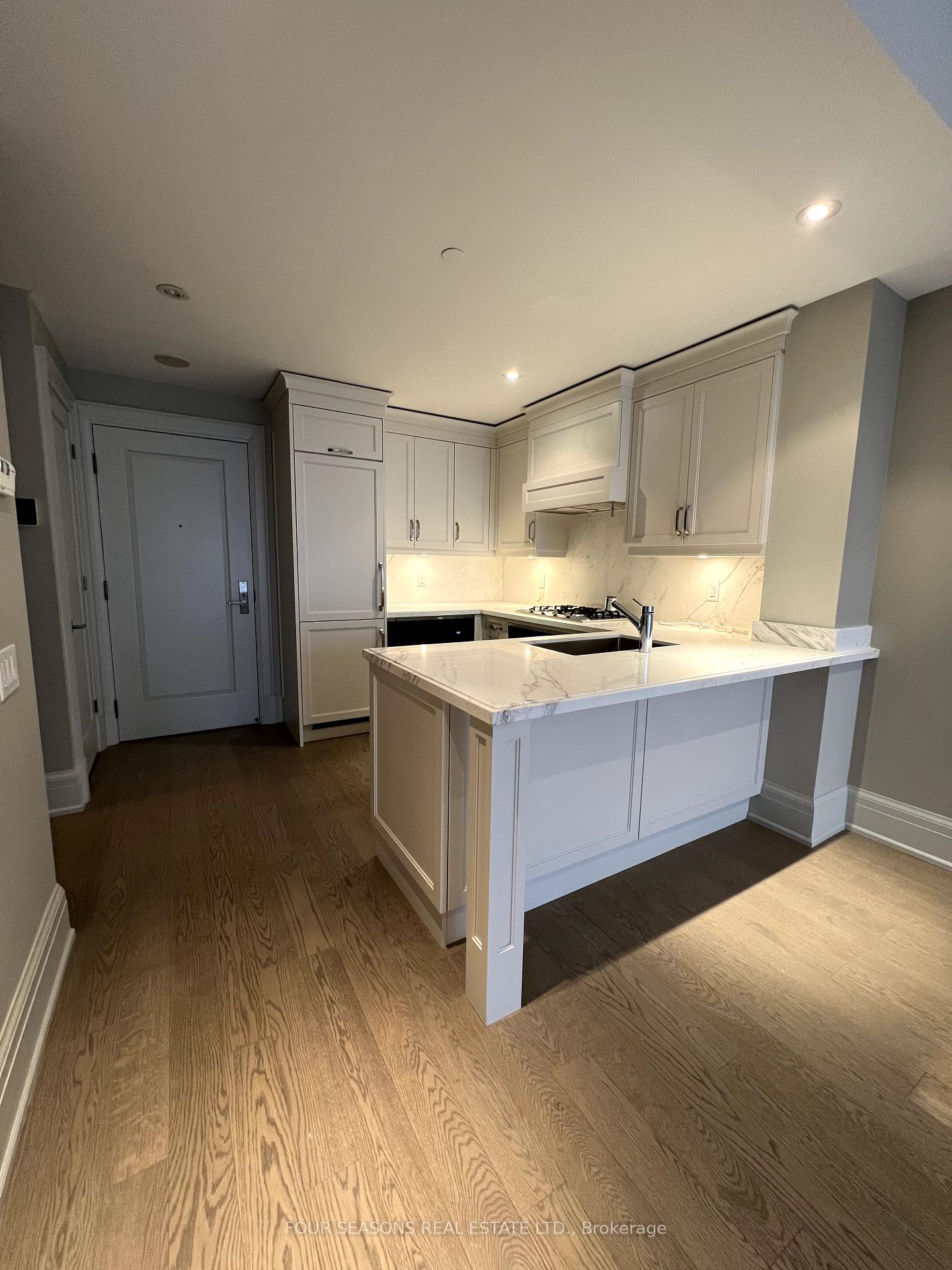 Front of Unit 507, 181 Davenport Road