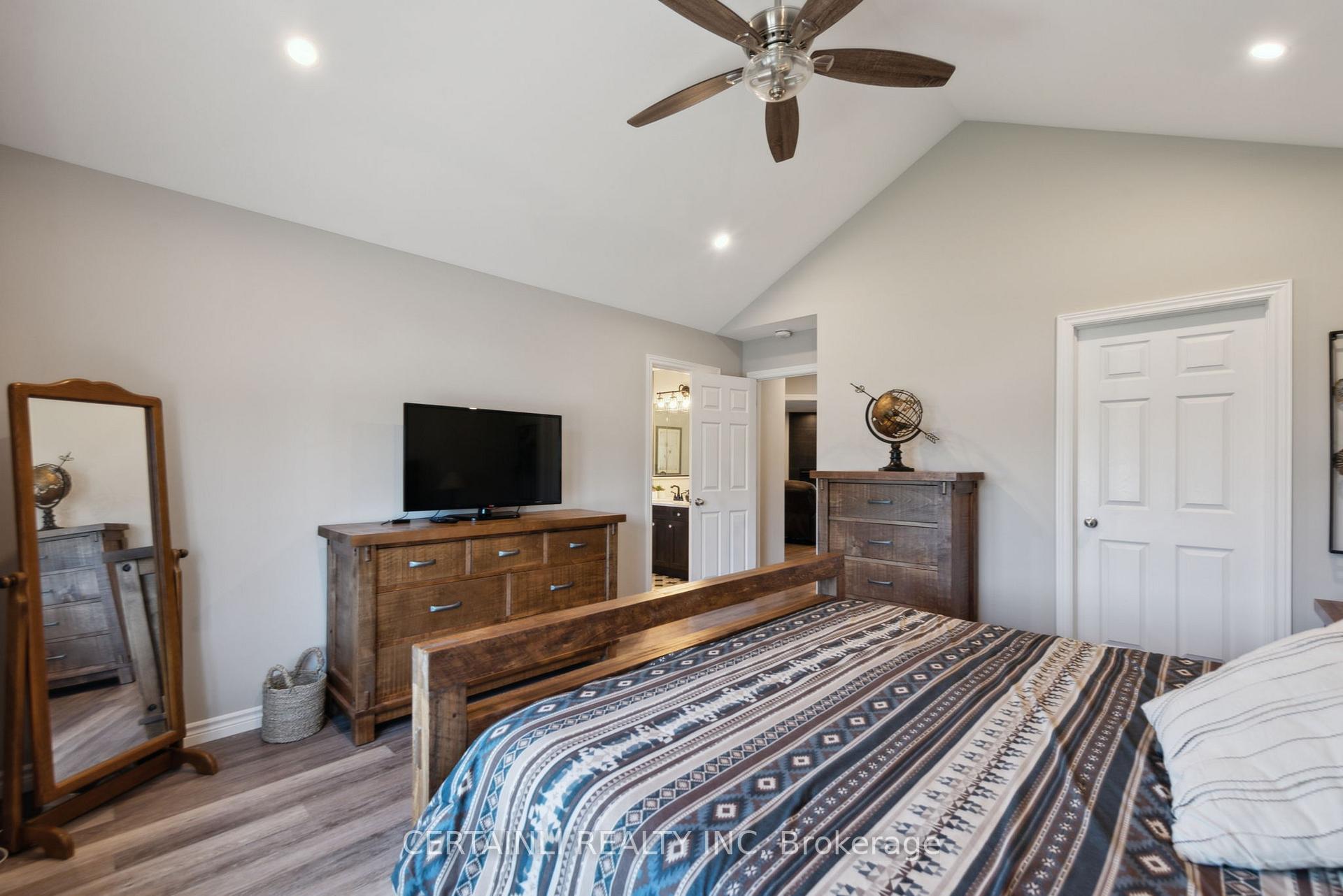 Photo 18 of 8924 Morris Street, Dutton/Dunwich, Iona — HOMEH