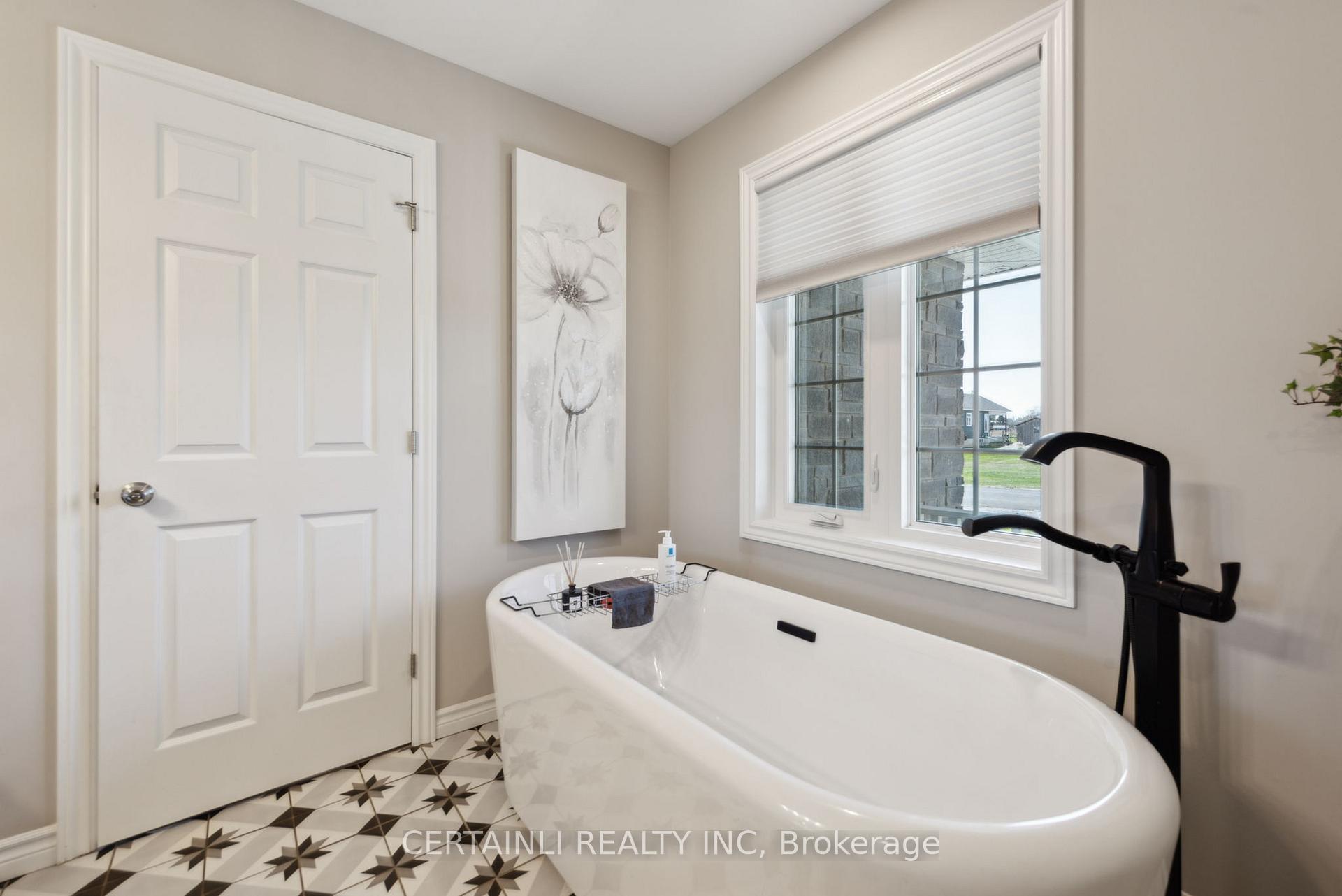 Photo 21 of 8924 Morris Street, Dutton/Dunwich, Iona — HOMEH