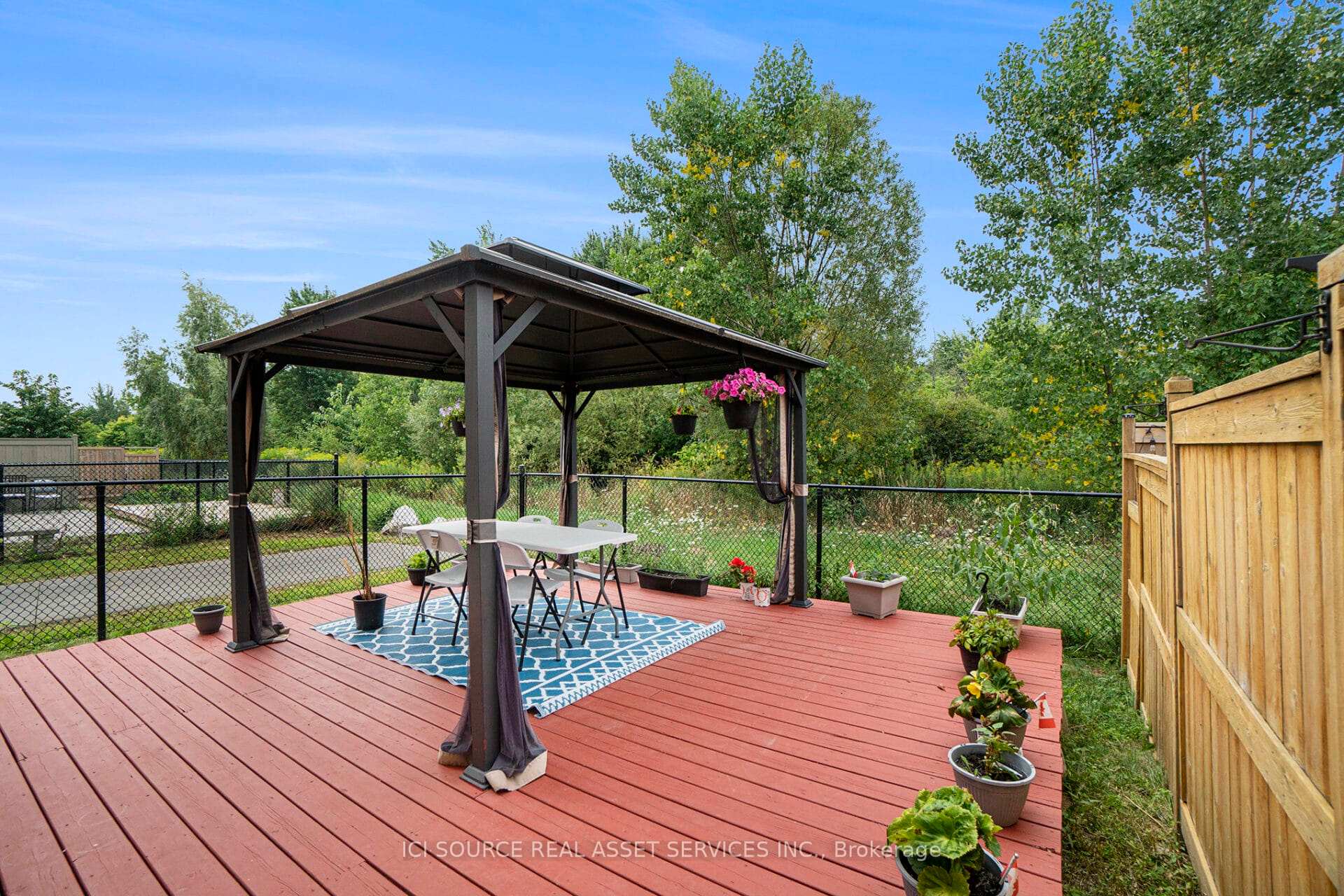 Photo 2 of 748 Mayfly Crescent, Ottawa, Barrhaven - Half Moon Bay — HOMEH