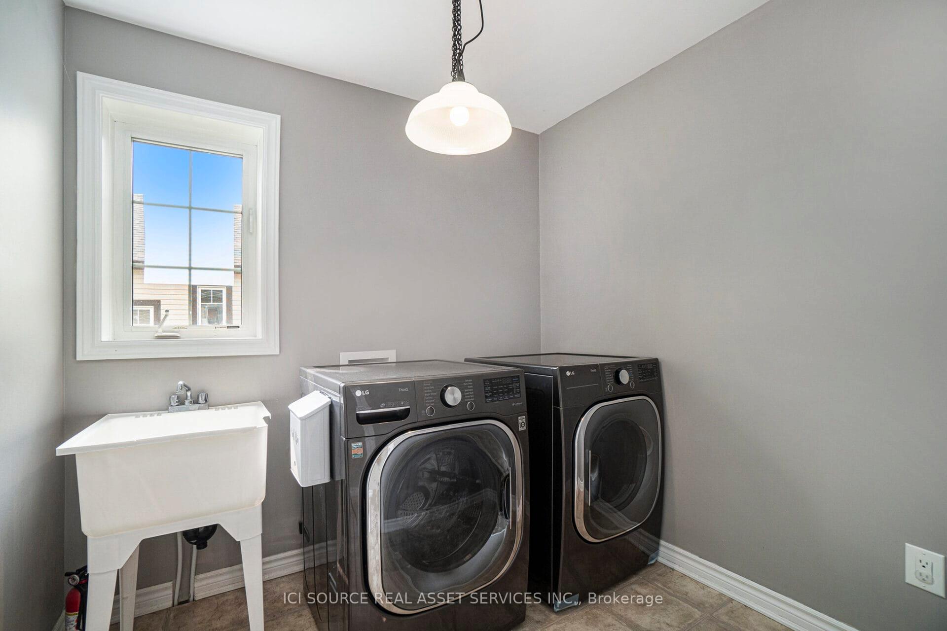 Photo 11 of 748 Mayfly Crescent, Ottawa, Barrhaven - Half Moon Bay — HOMEH