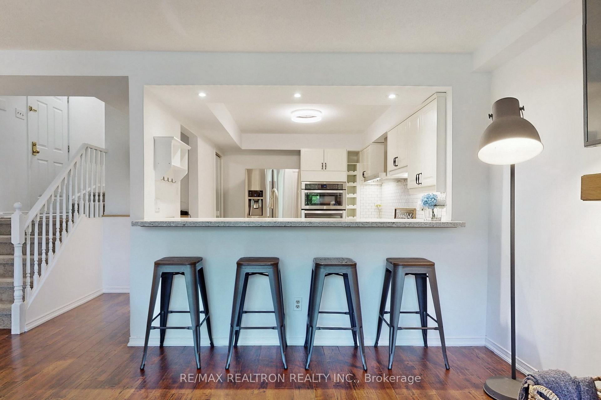Photo 12 of Unit 4, 100 Arbors Lane, Vaughan, West Woodbridge — HOMEH