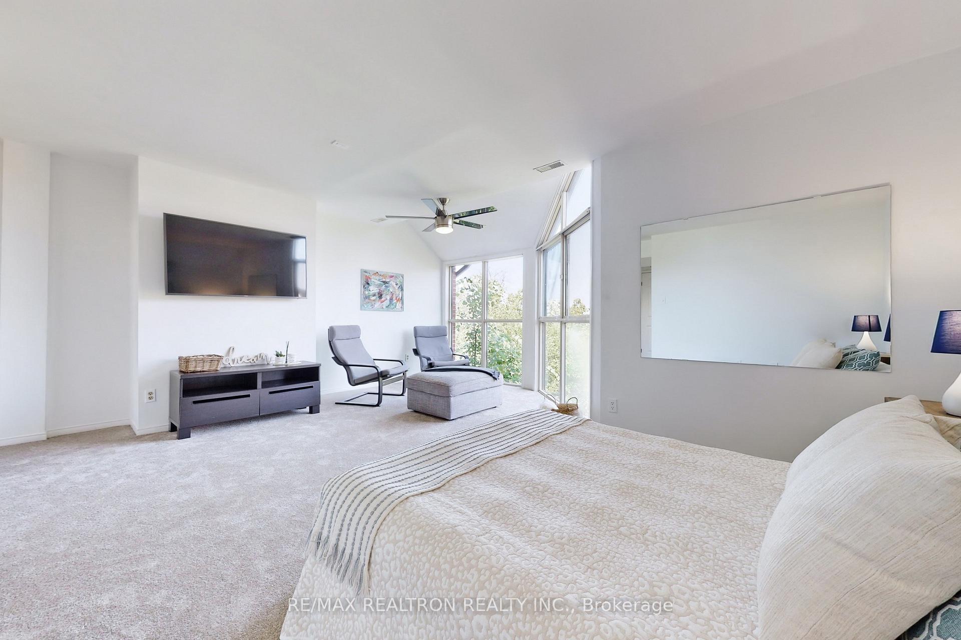 Photo 20 of Unit 4, 100 Arbors Lane, Vaughan, West Woodbridge — HOMEH