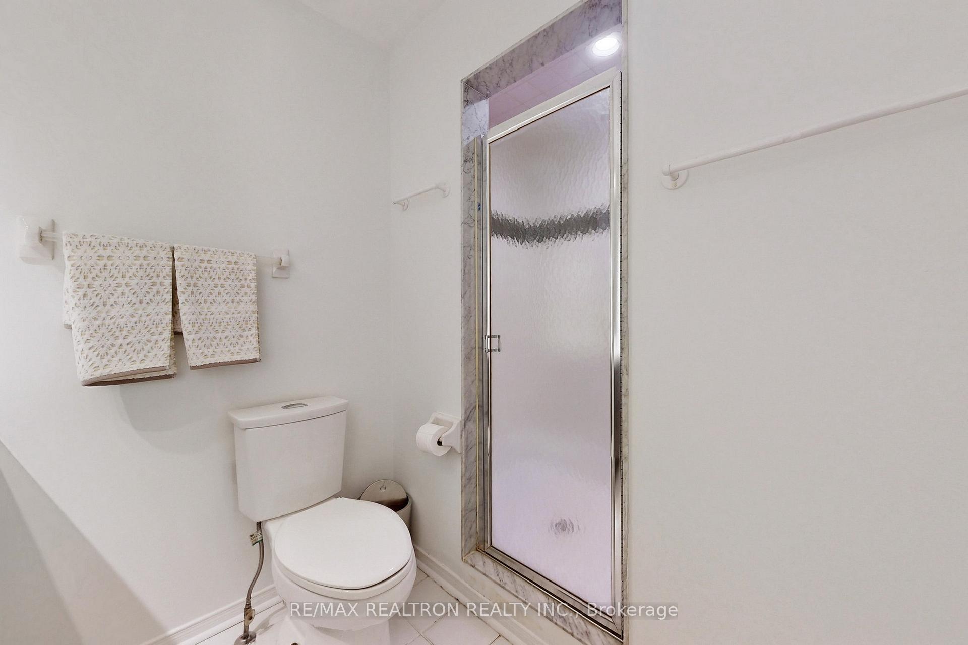 Photo 31 of Unit 4, 100 Arbors Lane, Vaughan, West Woodbridge — HOMEH