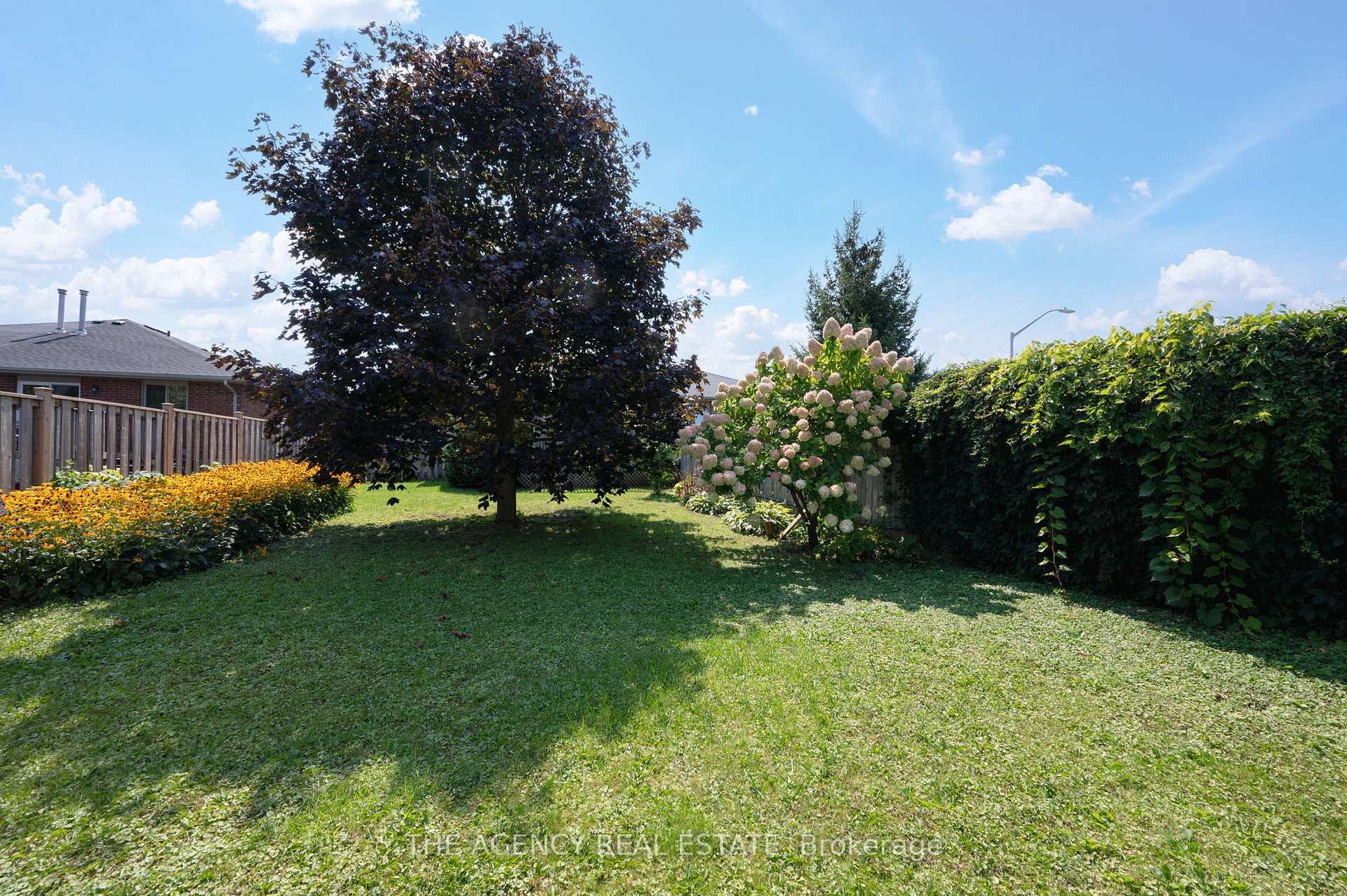 Photo 2 of 360 Highview Drive, St. Thomas — HOMEH