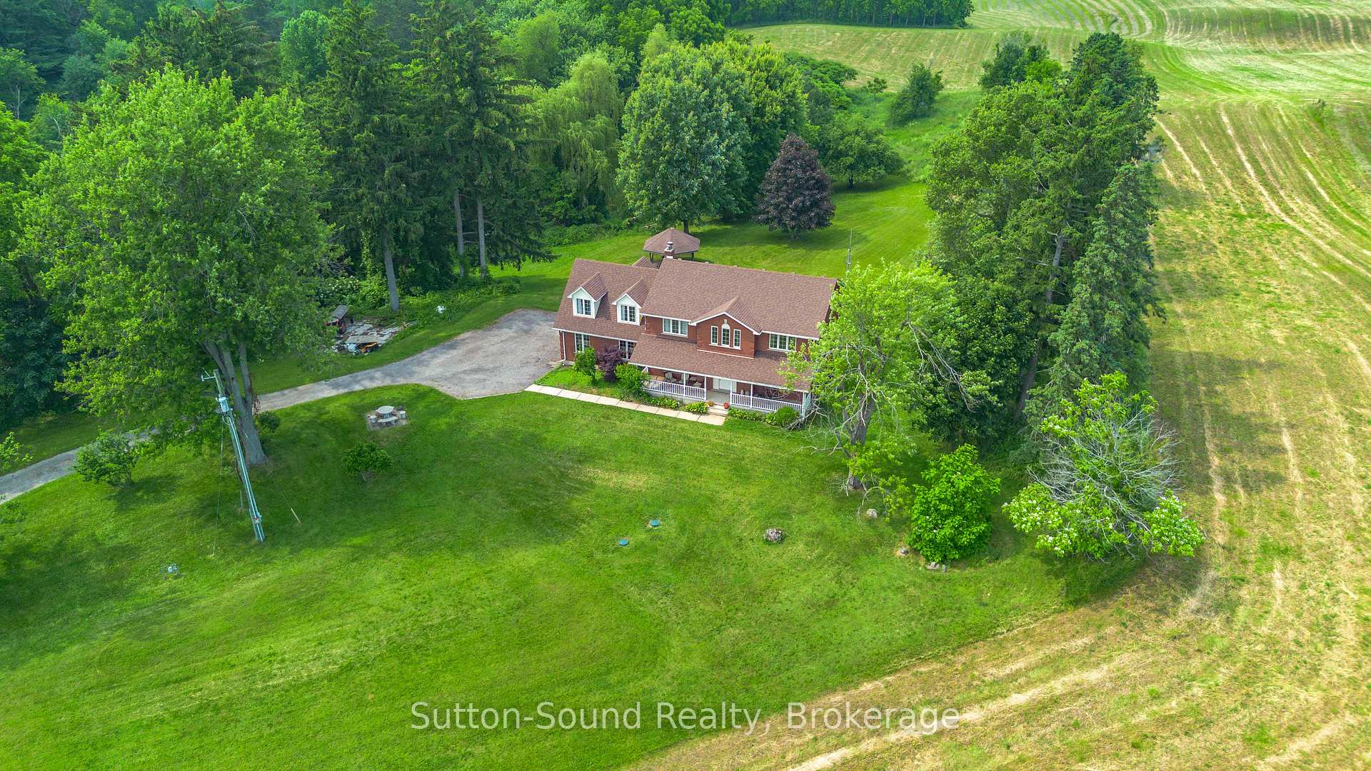 Photo 4 of 373 Scenic Drive, Brant, South Dumfries — HOMEH