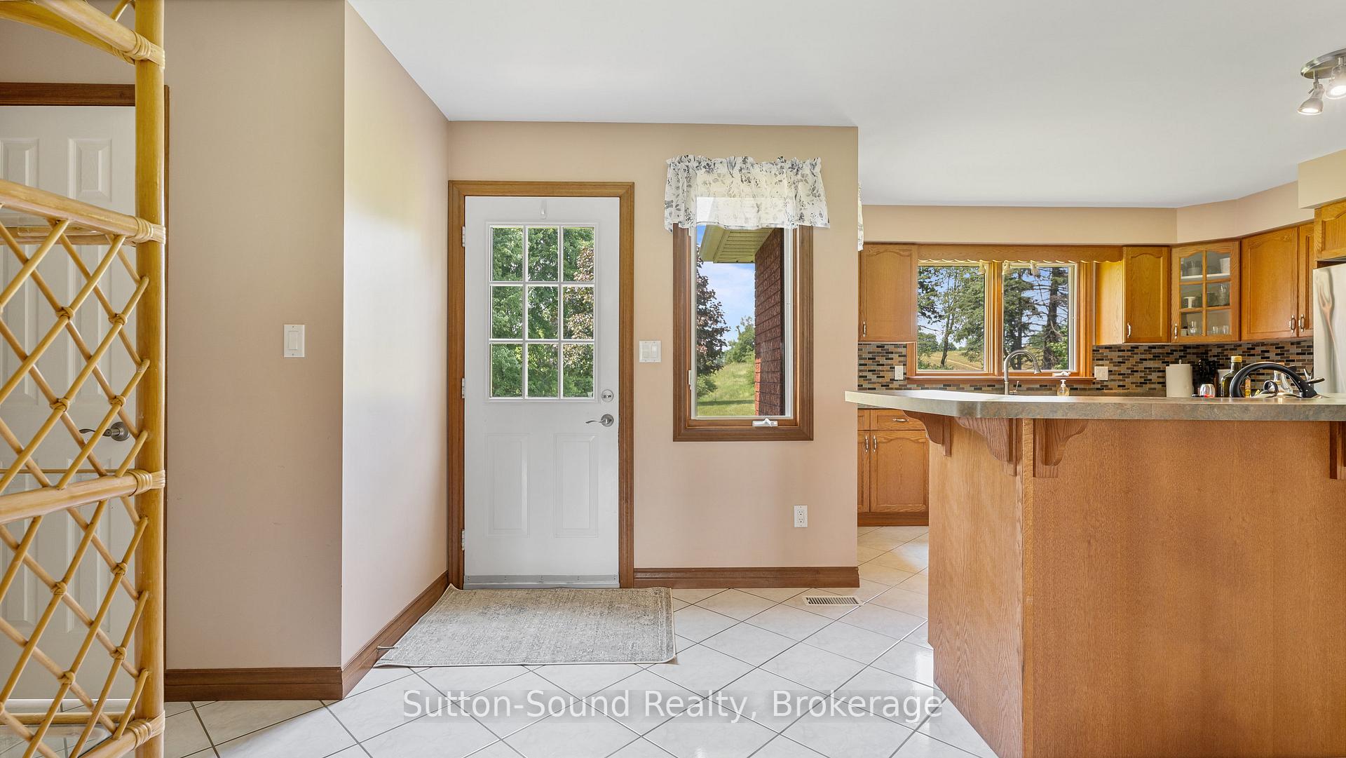 Photo 8 of 373 Scenic Drive, Brant, South Dumfries — HOMEH
