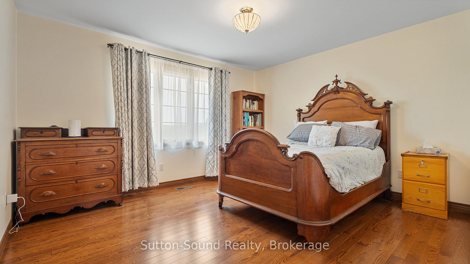 Photo 21 of 373 Scenic Drive, Brant, South Dumfries — HOMEH
