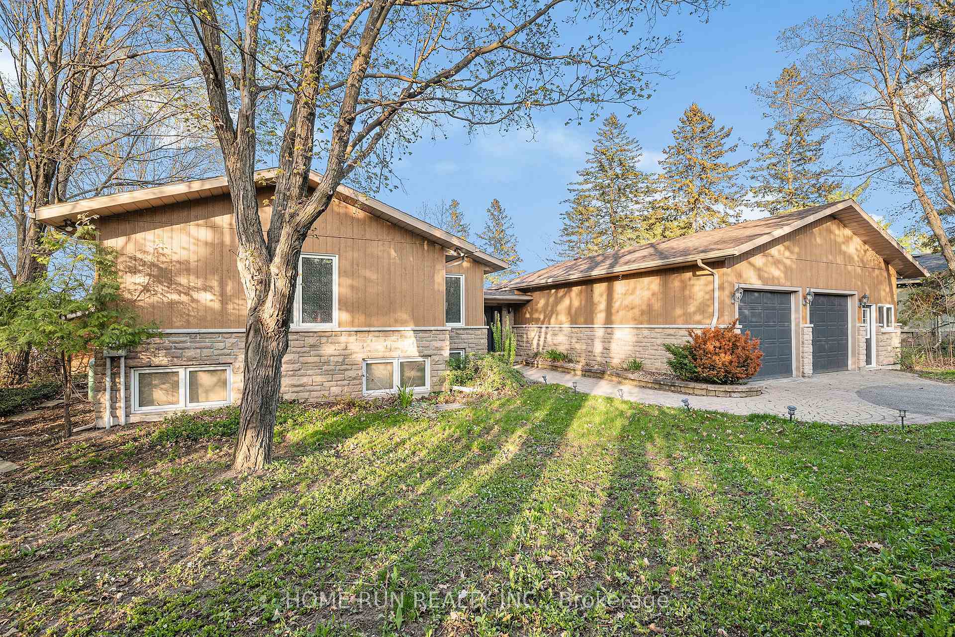 Photo 4 of 2840 Barlow Crescent, Ottawa, Dunrobin Shores — HOMEH