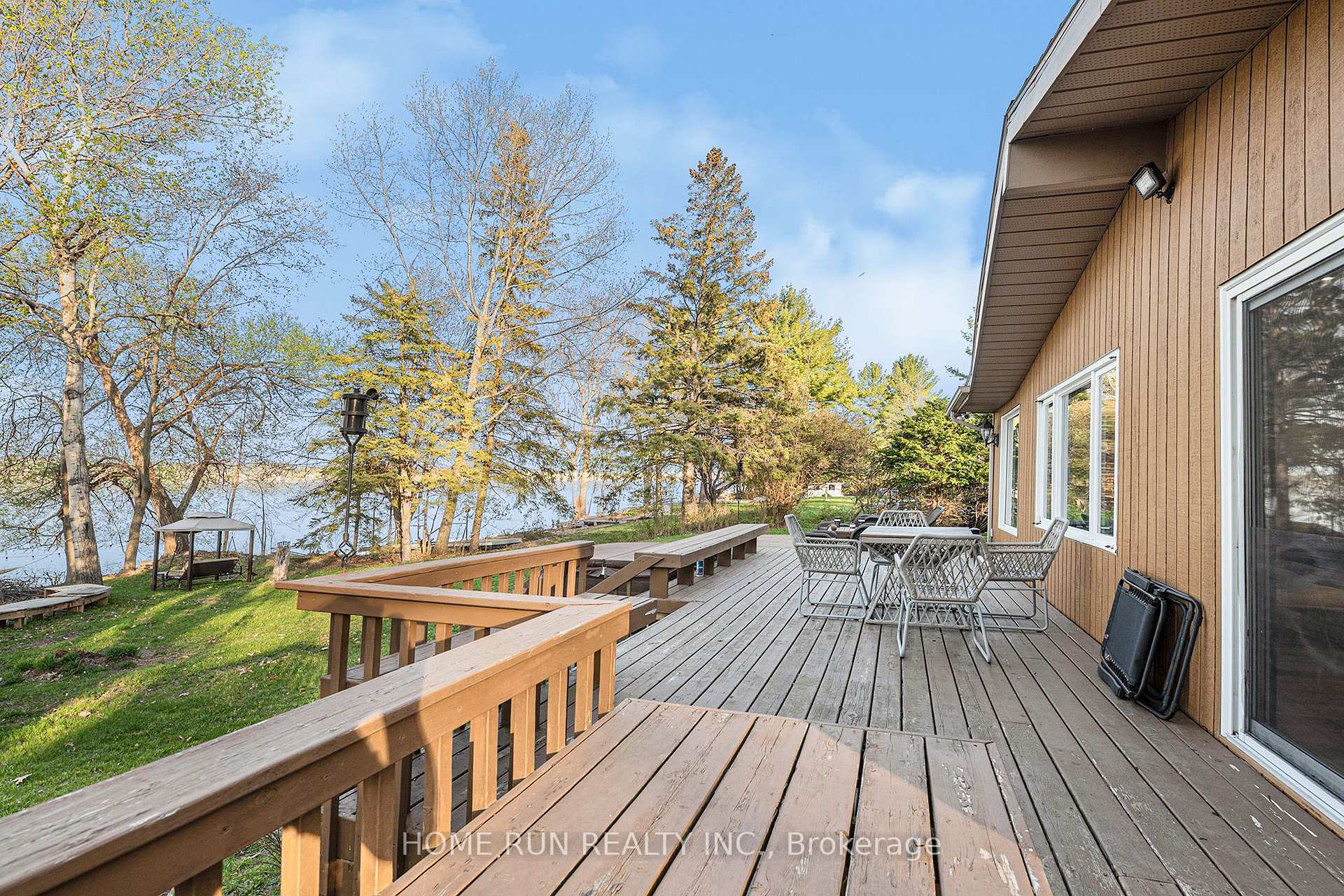Photo 3 of 2840 Barlow Crescent, Ottawa, Dunrobin Shores — HOMEH