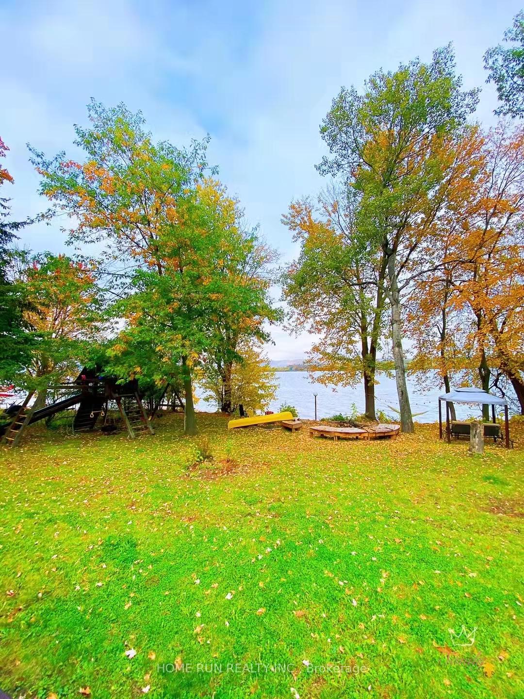 Photo 2 of 2840 Barlow Crescent, Ottawa, Dunrobin Shores — HOMEH