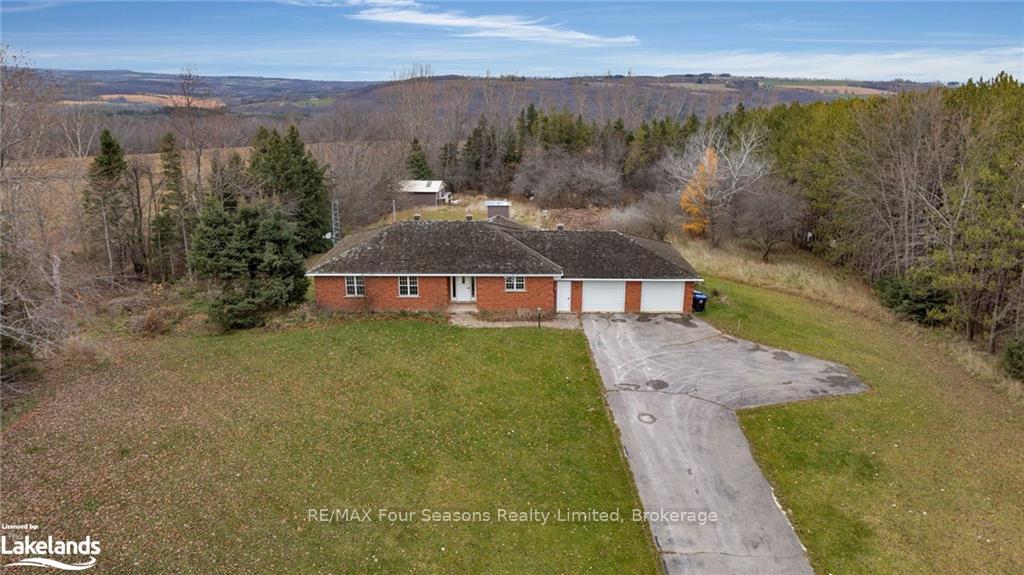 Photo 1 of 7598 6/7 Sideroad Nottawasaga, Clearview, Rural Clearview — HOMEH