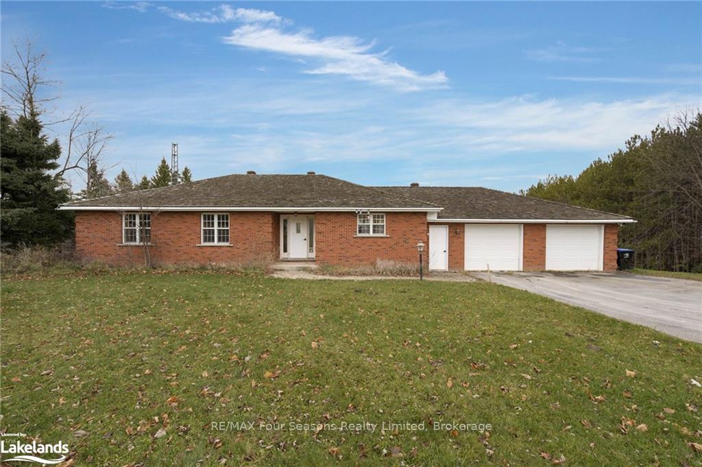 Photo 2 of 7598 6/7 Sideroad Nottawasaga, Clearview, Rural Clearview — HOMEH