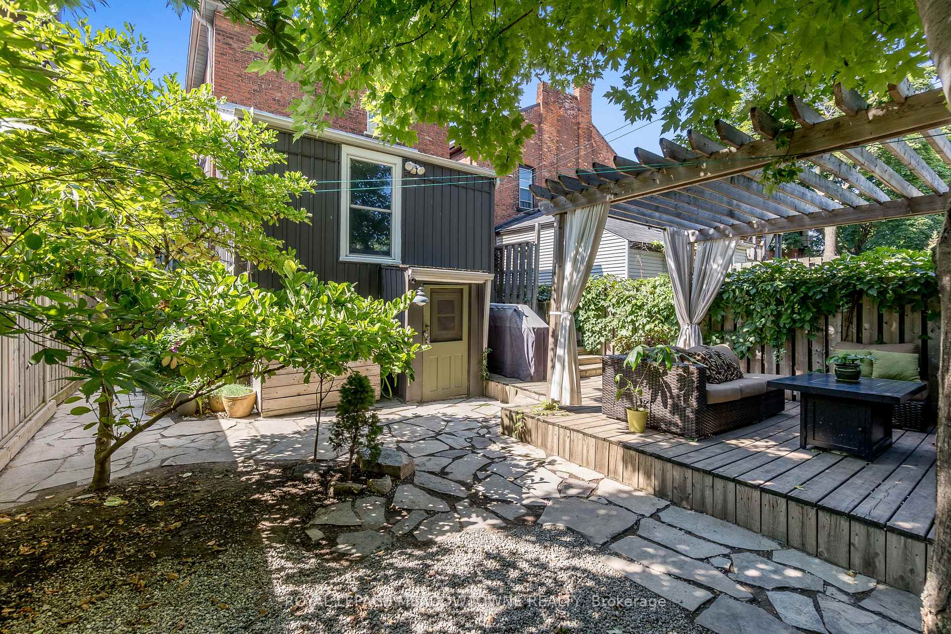 Photo 33 of 104 Herkimer Street, Hamilton, Durand — HOMEH