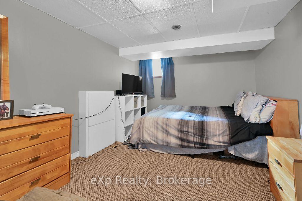 Photo 14 of 169 Connaught Avenue N, Hamilton, Gibson — HOMEH