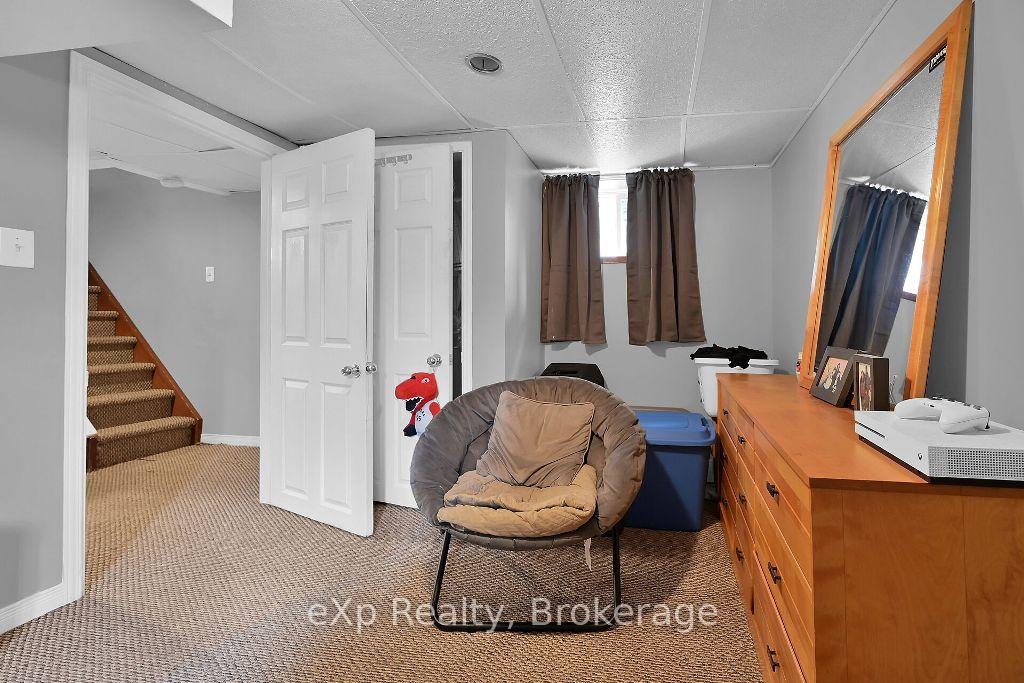 Photo 15 of 169 Connaught Avenue N, Hamilton, Gibson — HOMEH
