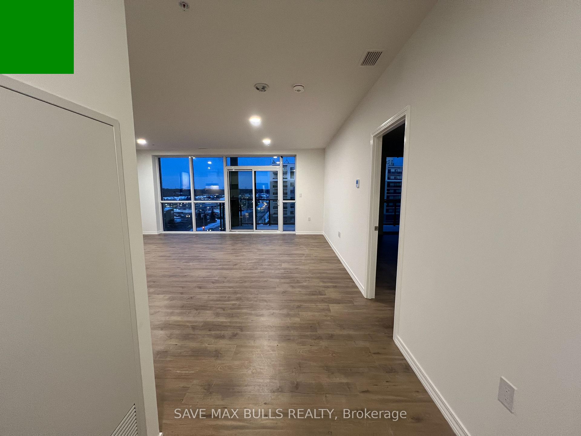 Photo 5 of Unit 604, 1098 Paisley Road, Guelph, Willow West/Sugarbush/West Acres — HOMEH
