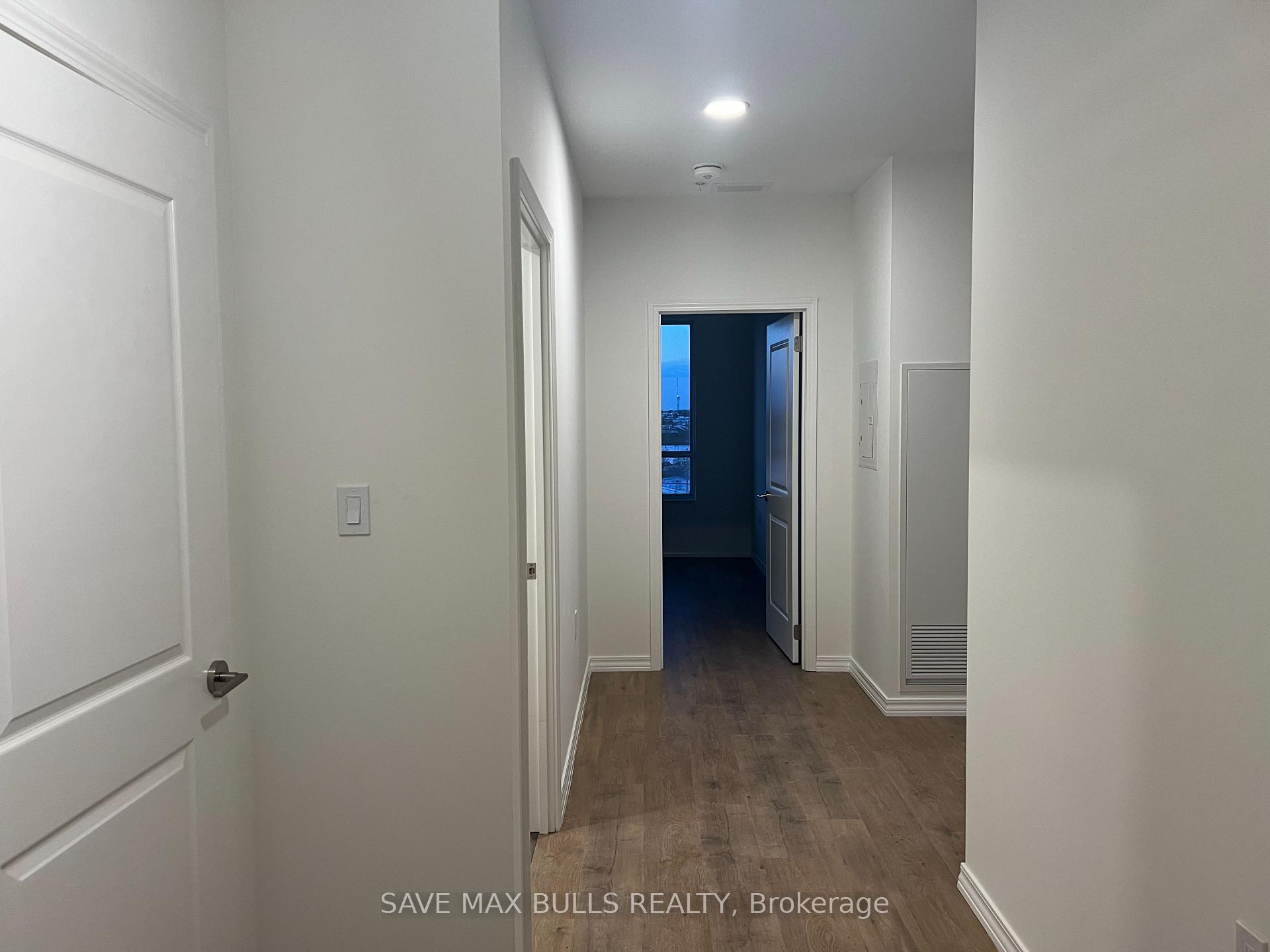 Photo 10 of Unit 604, 1098 Paisley Road, Guelph, Willow West/Sugarbush/West Acres — HOMEH