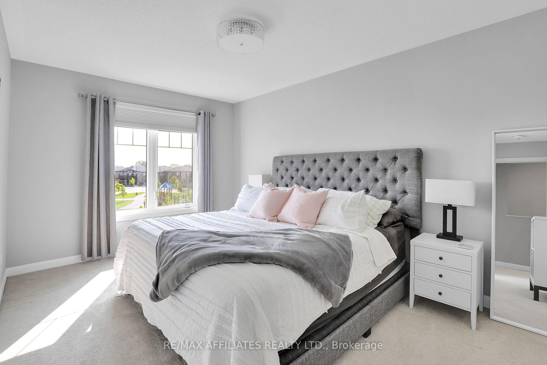 Photo 4 of 217 Liebe Terrace, Ottawa, Barrhaven - Heritage Park — HOMEH
