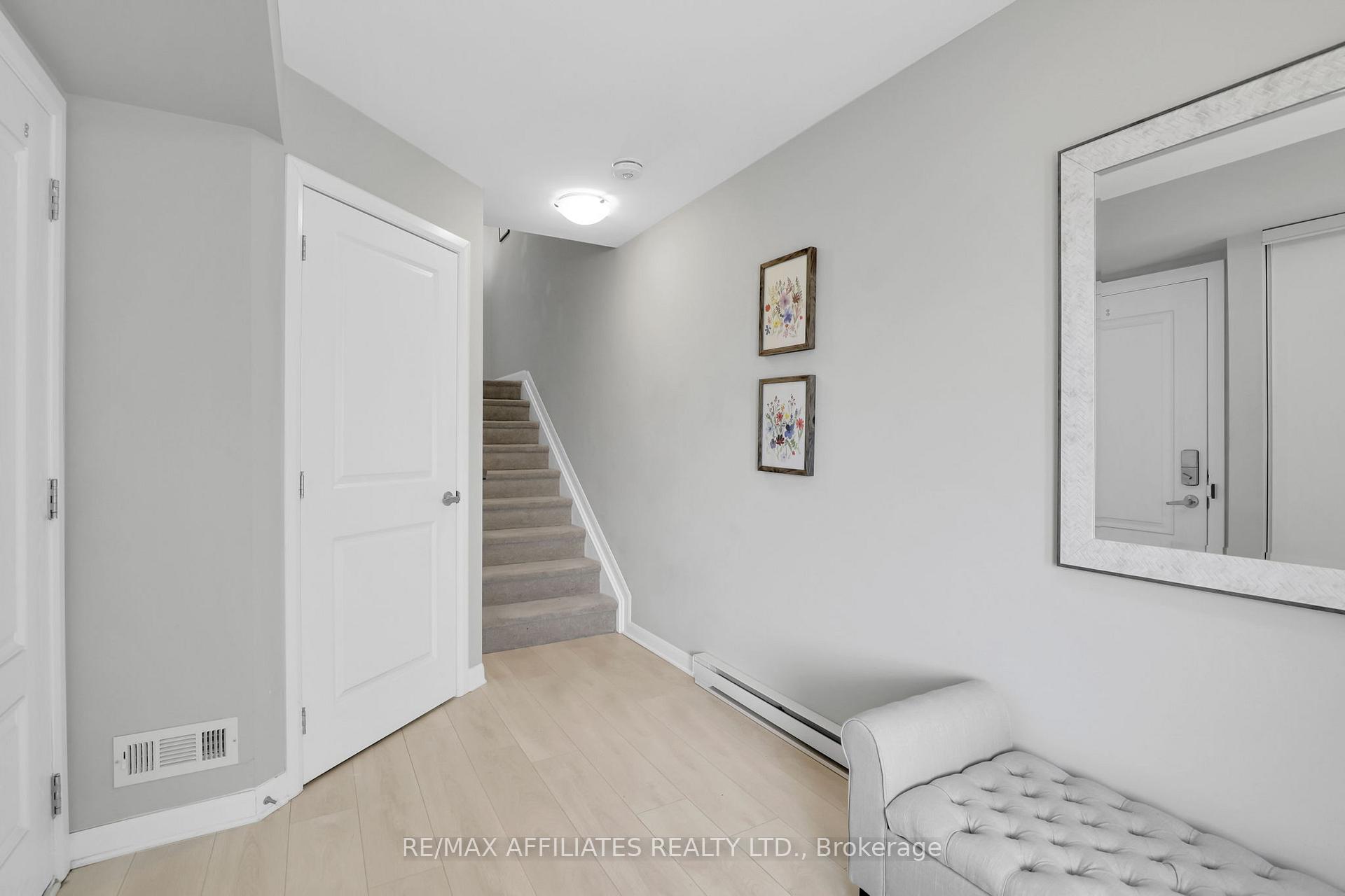 Photo 10 of 217 Liebe Terrace, Ottawa, Barrhaven - Heritage Park — HOMEH