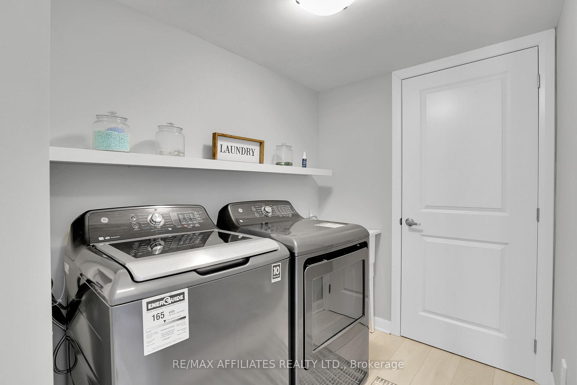 Photo 9 of 217 Liebe Terrace, Ottawa, Barrhaven - Heritage Park — HOMEH